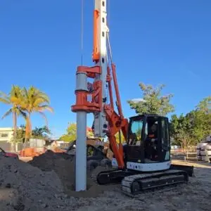 Fundaciones profundas para las torres del metro aéreo.